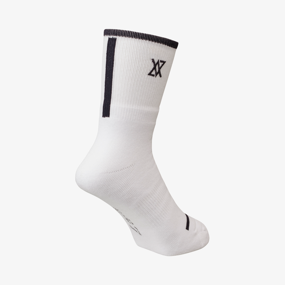 Yonex x Viktor Axelsen Men's Sport Crew Socks 19248W (White) M
