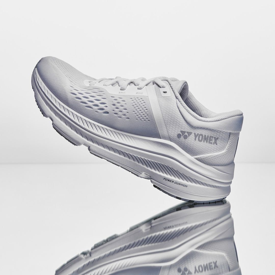 Yonex Saferun 200X (White) Men's Running Training Shoe 