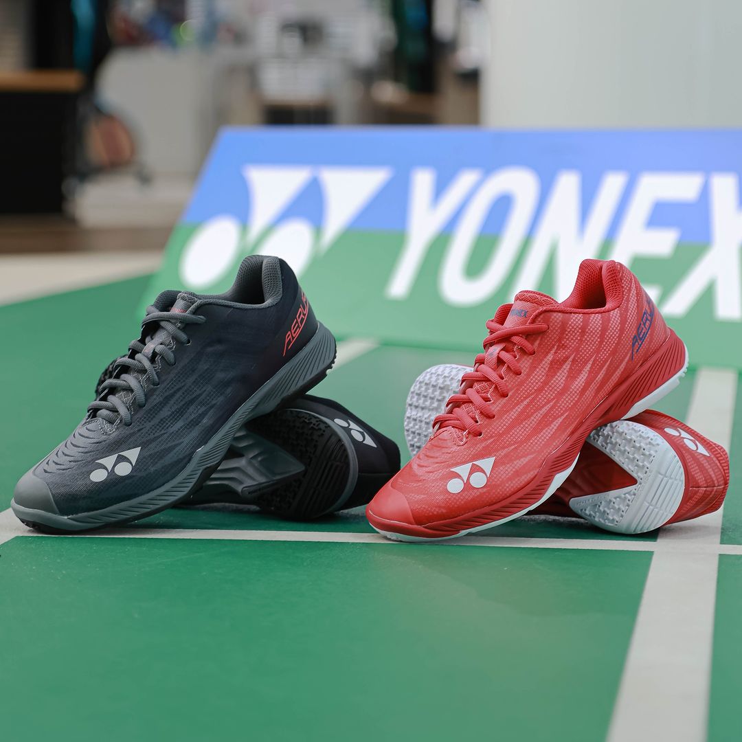 Yonex Aerus Z2 Men's Court Shoe (Ruby Red) 2024