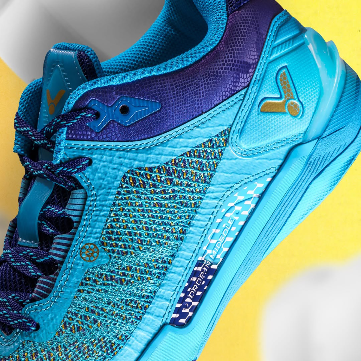 Victor VG2 NitroLite Court Shoe VG2NL-F (Turkey Blue) – JoyBadminton Victor VG2 NitroLite Court Shoe VG2NL-F (Turkey Blue) – JoyBadminton