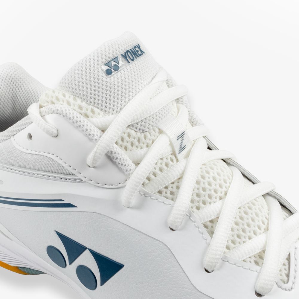 Yonex Power Cushion 65 Z4 Women's Shoe (White) Upper View