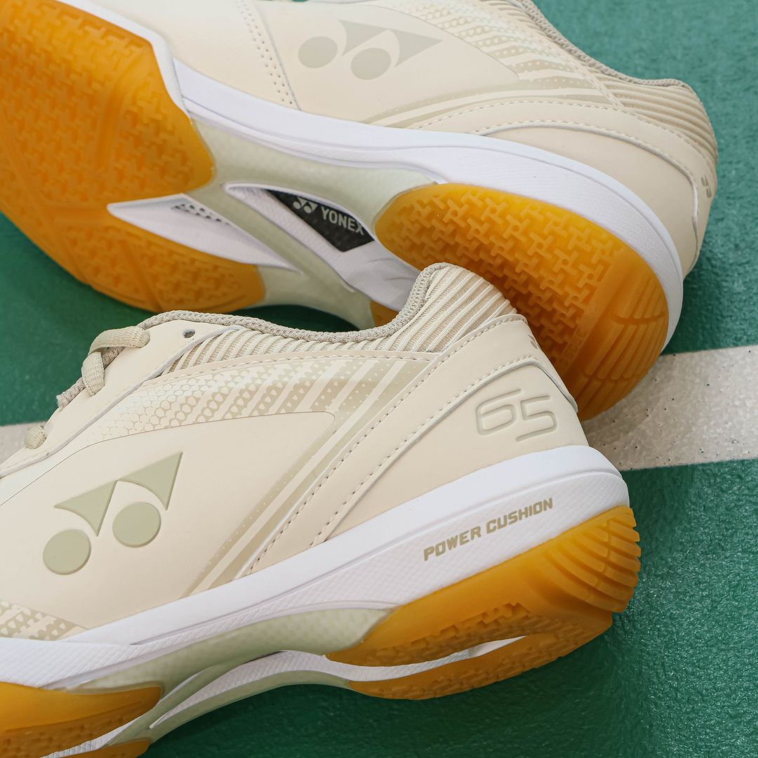 Yonex Power Cushion 65 Z C90 Wide Unisex Limited Edition (Natural) Side View on Court