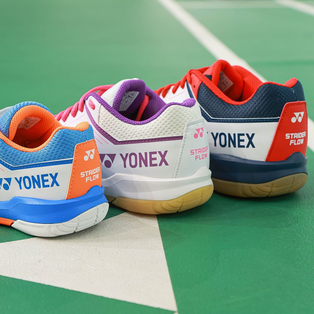 Yonex Strider Wide (White/Gold) Court Shoe - JoyBadminton