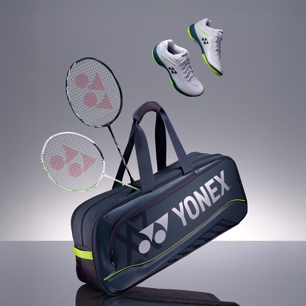 Yonex x Viktor Axelsen Astrox 100VA Tour Limited Edition (Dark Olive) (Astrox 100 VA Tour)