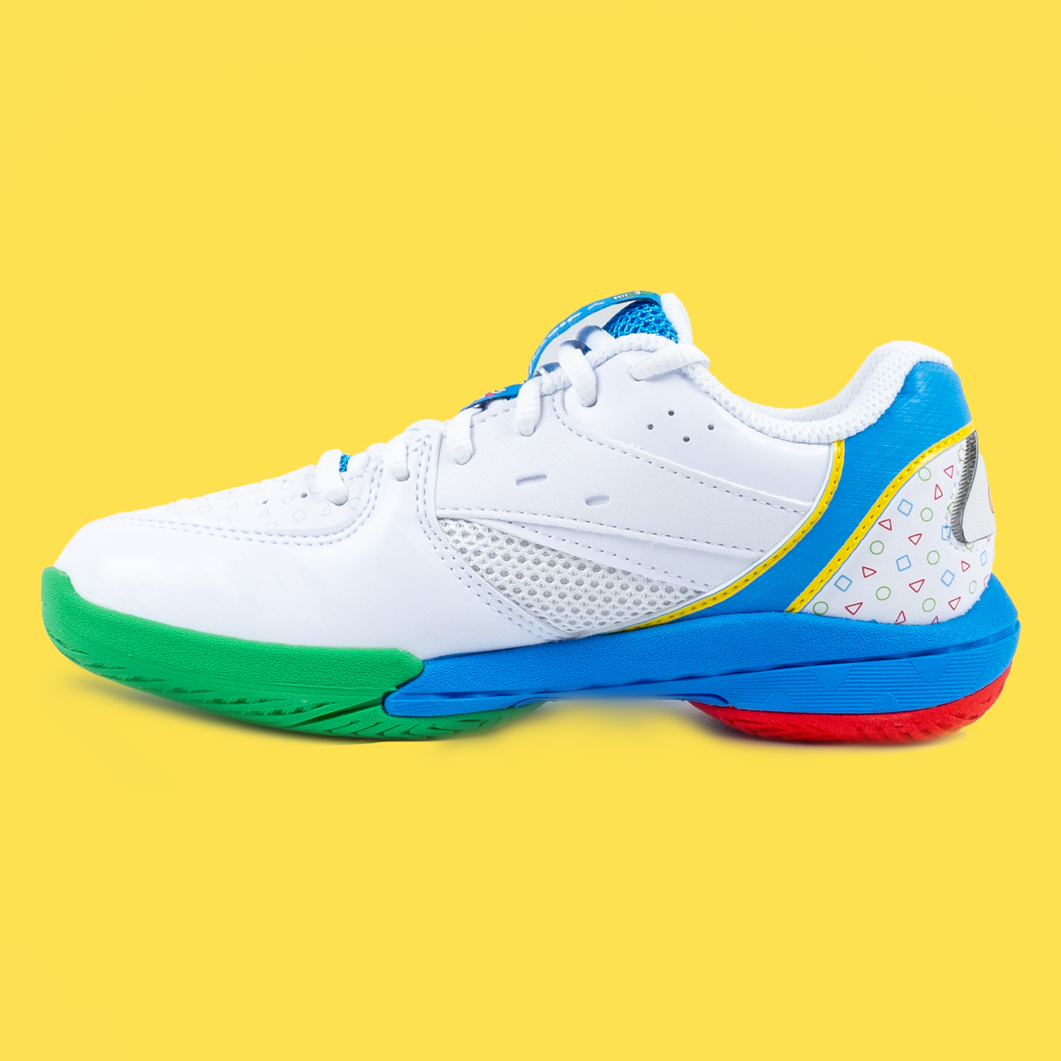 Victor x Crayon Shin Chan Junior Badminton Shoes A39JRCS-AF (White Victor x Crayon Shin Chan Junior Badminton Shoes A39JRCS-AF (White