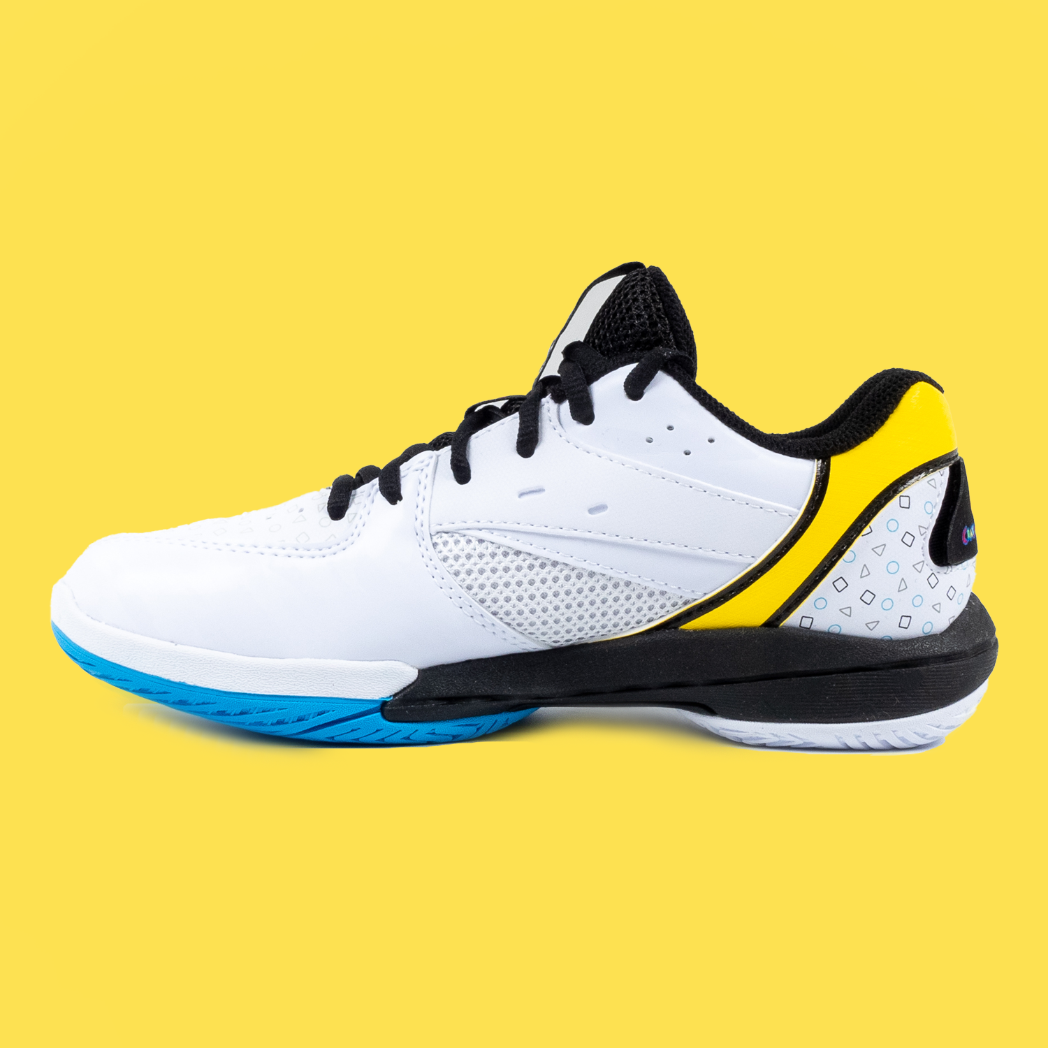 Victor x Crayon Shin Chan Junior Badminton Shoes A39JRCS-AC (White Victor x Crayon Shin Chan Junior Badminton Shoes A39JRCS-AC (White